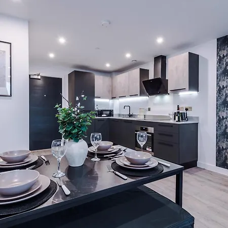 Apartment Icona 2 Apartment, With Free Onsite Gym And Secure Parking *