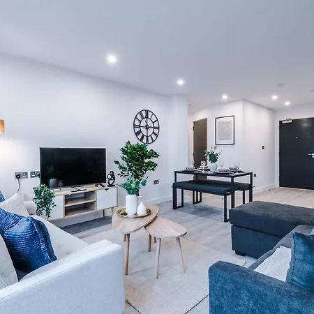 Zeni, Ouse Court York, Fantastic 2bed Flat York