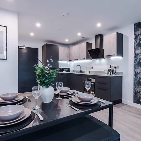 Stylish Centre - Shambles & Minster - Free Secure Parking & Gym Apartment York