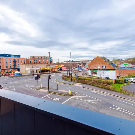 Zeni, Ouse Court York, Fantastic 2bed Flat York