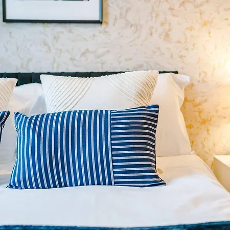 Zeni, Ouse Court York, Fantastic 2bed Flat