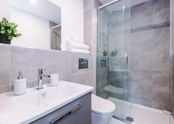 Zeni, Ouse Court York, Fantastic 2bed Flat