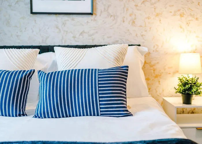 Zeni, Ouse Court York, Fantastic 2bed Flat