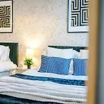 Stylish Centre - Shambles & Minster - Free Secure Parking & Gym * York
