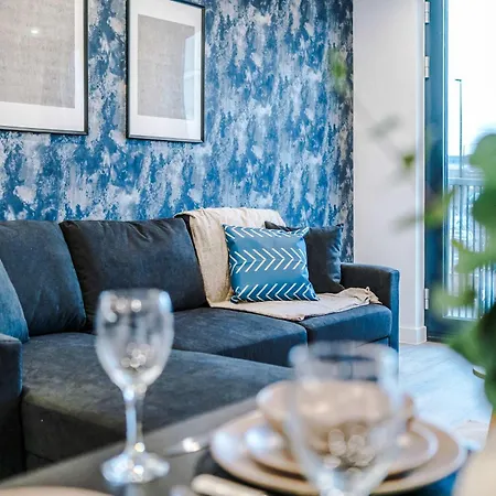 Zeni, Ouse Court York, Fantastic 2bed Flat