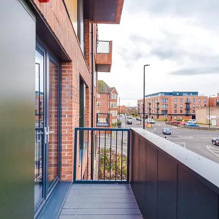 Zeni, Ouse Court York, Fantastic 2bed Flat