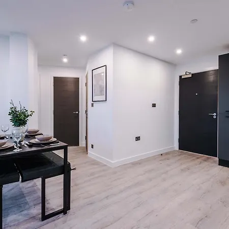 Apartment Stylish Centre - Shambles & Minster - Free Secure Parking & Gym