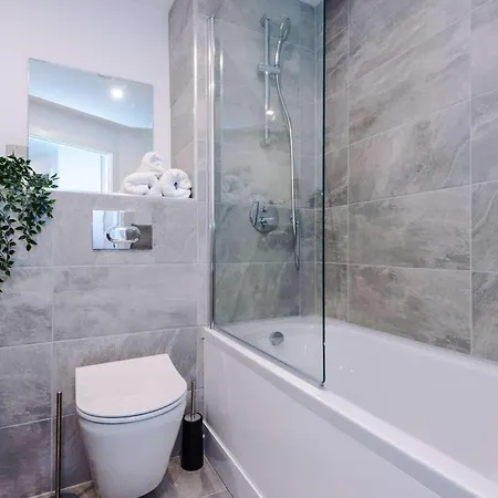 Zeni, Ouse Court York, Fantastic 2bed Flat *